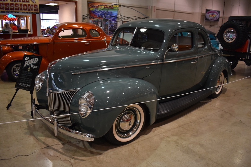 Illustration for article titled Salem Roadster Show Coverage